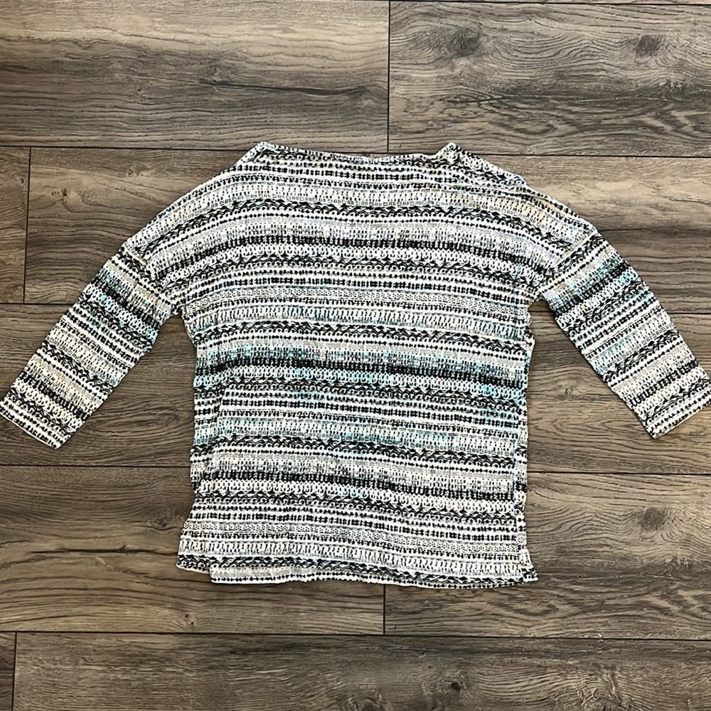 Forever 21 Top  - Picture 3 of 3